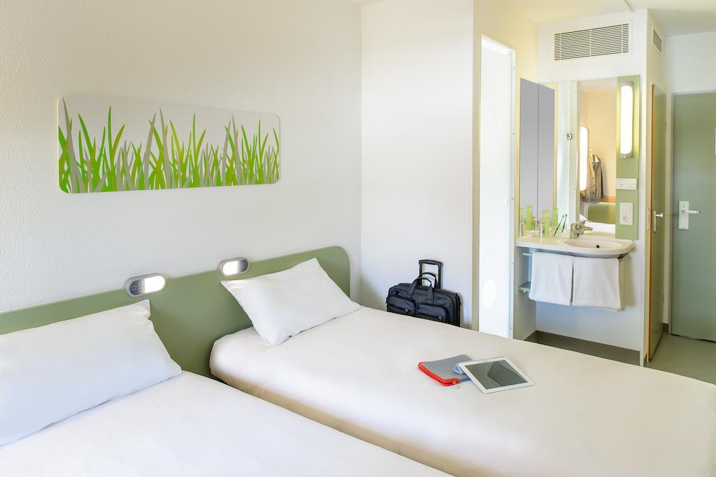 Ibis Budget カールスルーエ 部屋 写真