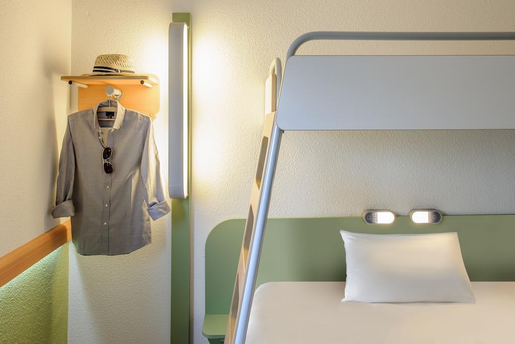 Ibis Budget カールスルーエ 部屋 写真